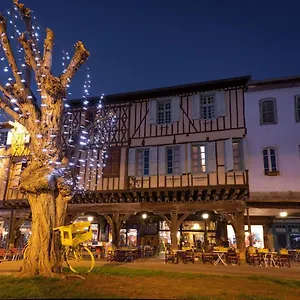La Maison Des Consuls Mirepoix (Ariege)